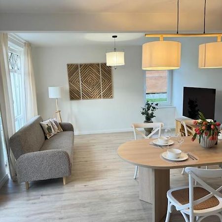 2,5 Zimmer Ferienwohnung Fehmarn Mit Eigenem Parkplatz Екстер'єр фото